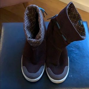 Brown suede slip-on Vans Boots